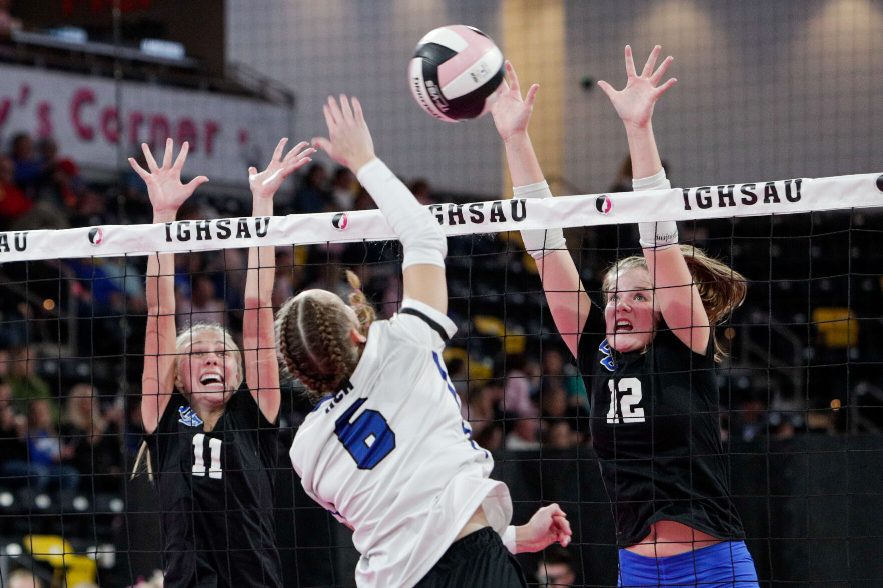 110122-qc-spt-volley-ball db-26.jpg